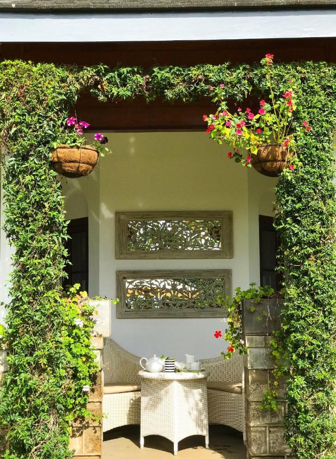 Stafford Bungalow Νουβάρα Ελίγια Εξωτερικό φωτογραφία